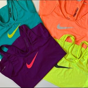 Nike Women's Dri-FIT Swoosh Training Tank Top Set